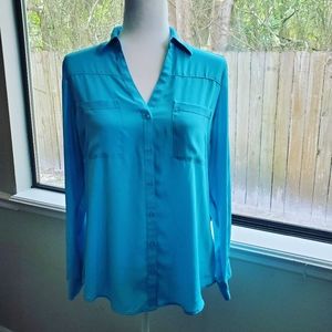 Express adjustable sleeve button down - Medium